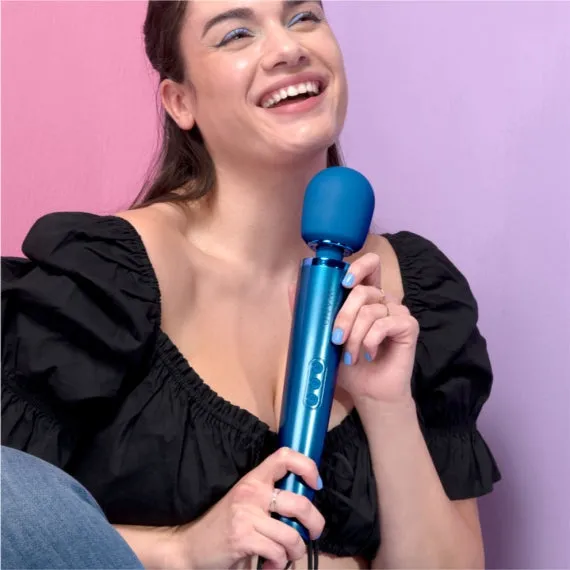 Le Wand Massager Black Rechargeable Entrenue Vibrators