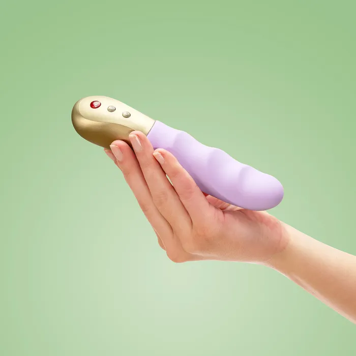 NEW Stronic Petite ThrustingPulsating Pastel Lilac Vibrator Entrenue Vibrators