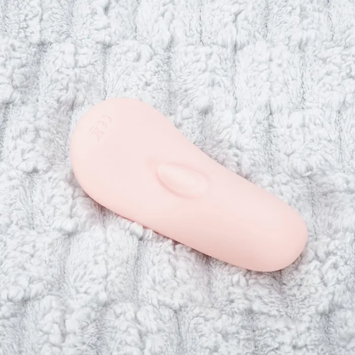 Wing Rechargeable Remote Control Love Egg Vibrator The Bad Peach Female Sex Toys Wing Rechargeable Remote Control Love Egg Vibrator The Bad Peach Female Sex Toys